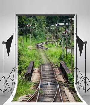 Фон для фотосъемки Природа Пейзаж Железнодорожные пути Деревья Трава Поле Путешествия