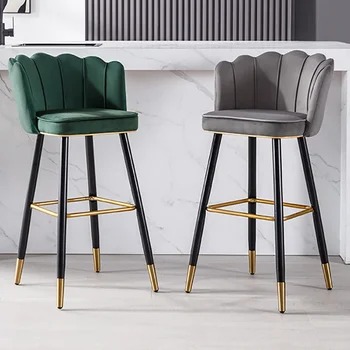 Бархатные высокие табуреты барный стул Современная гостиная минималистичные скандинавские роскошные обеденные стулья Барный стул Металлическая ножка Промышленная мебель